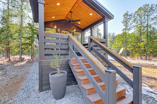 Fire Pit, Deck! Modern Tiny Home in Piney Woods