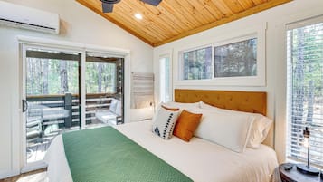 House (1 Bedroom) | Interior