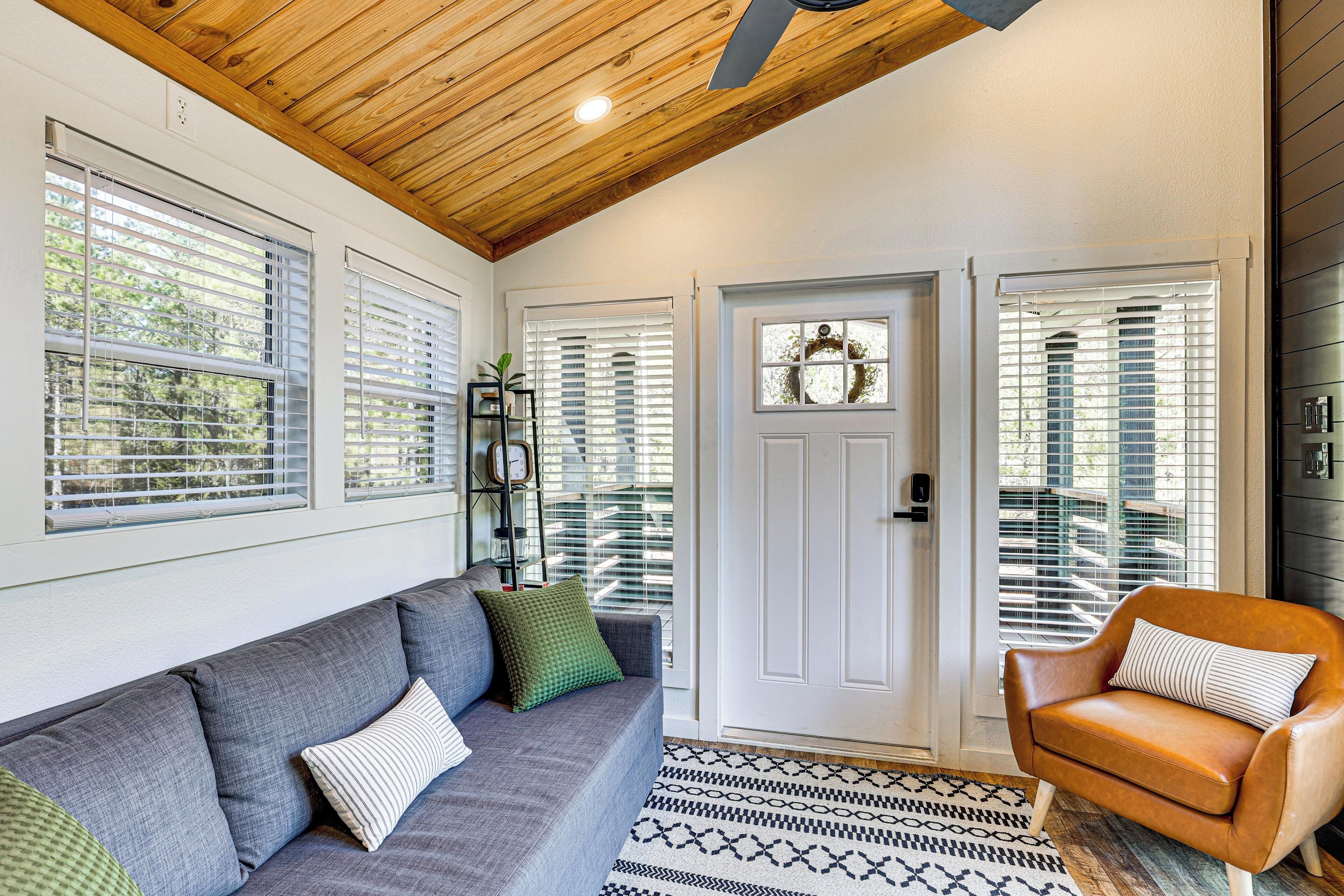 المنشأة من الداخل