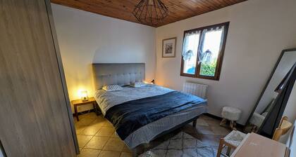 Maison de Charme Ă Venisey - Calme et Animaux Admis