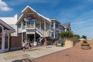 Exterior - 4+BR, 3.5 BA  close to Bethany Beach & Town. 890B Garfield Parkway (Bethany Beach)