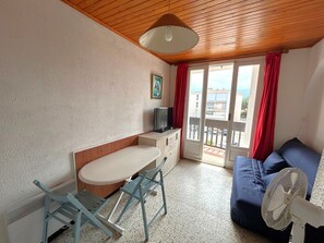 TV - Apartment 4p near beach with balcony (Argelès-sur-Mer)