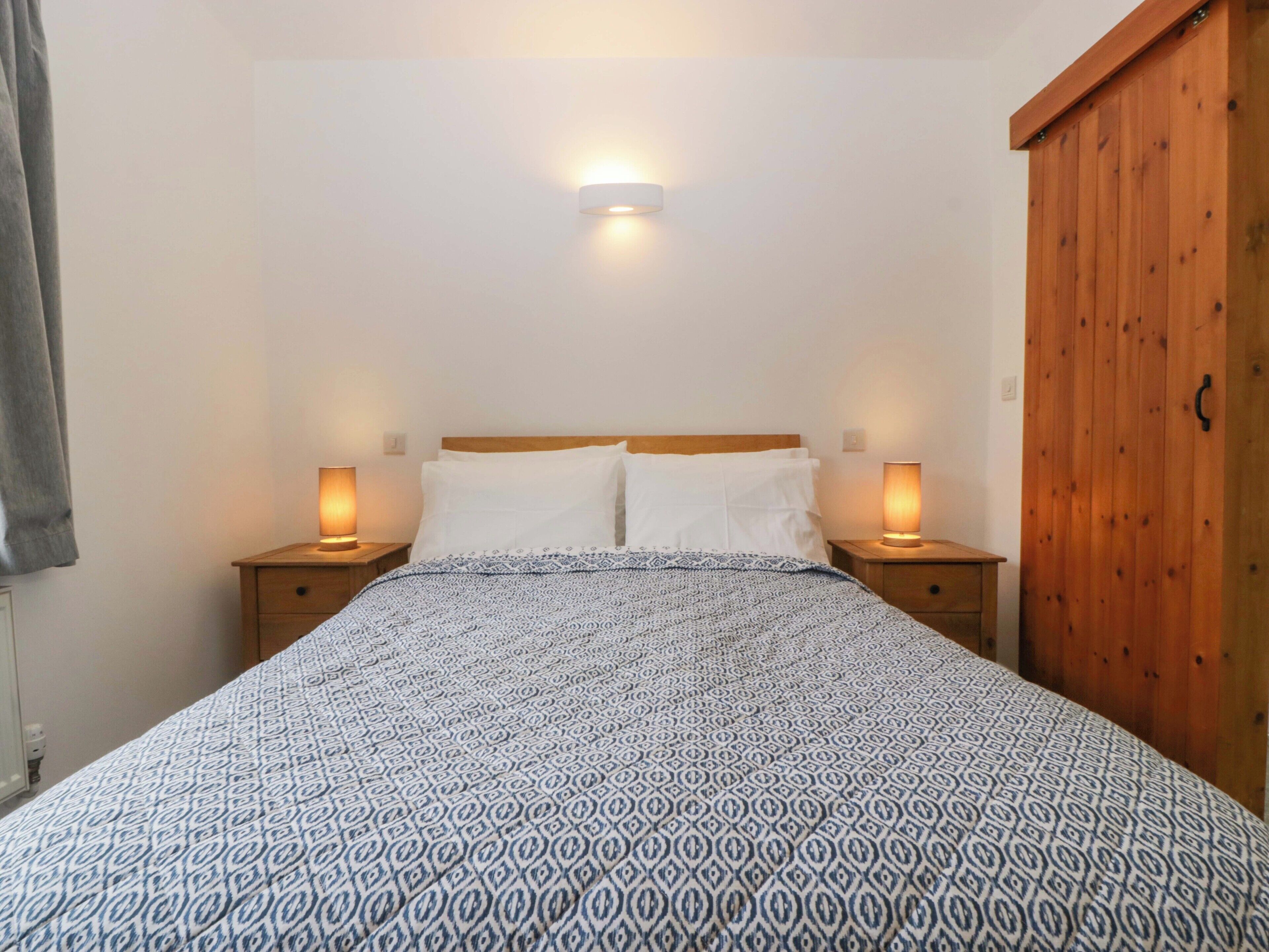 1 개의 침실, 각각 다른 스타일의 인테리어, 각각 다르게 가구 비치, 무료 WiFi