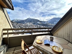 Outdoor dining - Cozy Cabin Studio 4 pers No Pets Allowed (Briançon)