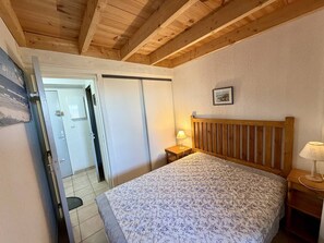 1 bedroom - Cozy Loft-Style T2 with Pool & Parking, near Argelès-sur-Mer Beach (Argelès-sur-Mer)