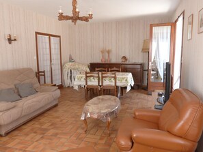 TV - House 100m from beach, Parc du Rocher, for 4/5 people (La Tranche-sur-Mer)
