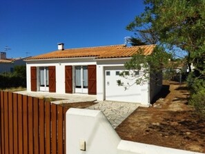 Exterior - House 100m from beach, Parc du Rocher, for 4/5 people (La Tranche-sur-Mer)