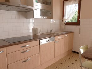 Fridge, microwave, oven, stovetop - House 100m from beach, Parc du Rocher, for 4/5 people (La Tranche-sur-Mer)