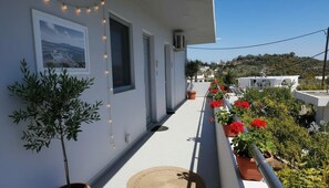 Property grounds - Rhodes Paulsia Cosy Apartments: Comfort Apt (Psinthos Rodos)