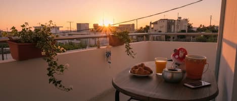 屋外ダイニングエリア