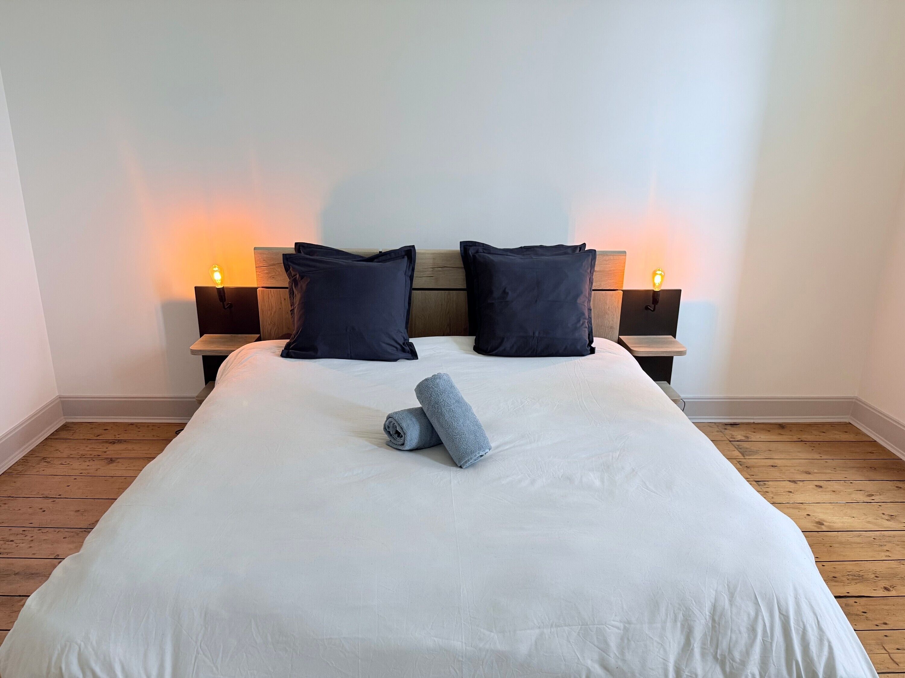 Bügeleisen/Bügelbrett, WLAN, Bettwäsche