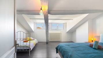 Fer et planche à repasser, Wi-Fi, literie fournie