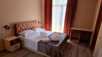 Tallelokero huoneessa, äänieristys, silitysrauta/-lauta, ilmainen Wi-Fi