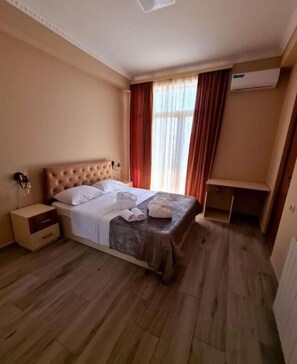 In-room safe, soundproofing, iron/ironing board, free WiFi - Dreamvilla tbilisi (T'bilisi)