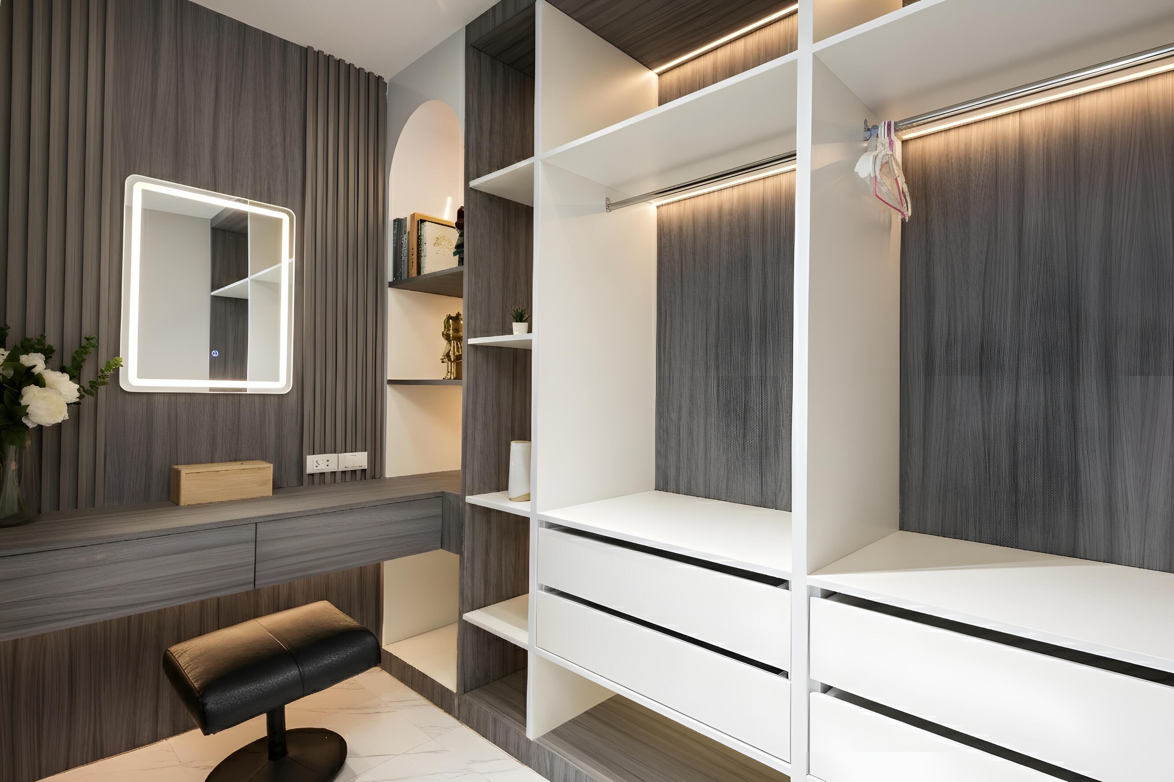 Deluxe Villa, City View | Interior