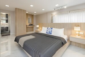 Villa Deluxe, vue sur la ville | Literie de qualité, lit avec matelas Select Comfort, décor unique
