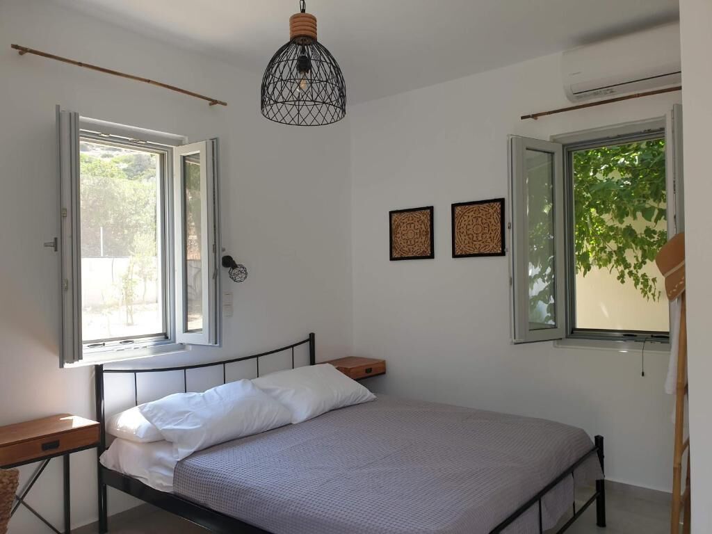 Habitación con 1 cama matrimonial o 2 individuales, balcón, vista al resort | Tabla de planchar con plancha y wifi gratis 