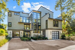 Exterior - New build retreat, pool, views, popular area (Kiawah Island)