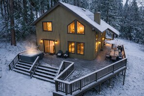 Exterior - Shaver Escape – Hot Tub Cabin Retreat with AC + Forest Views (Shaver Lake)
