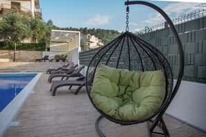 Terrace/patio - Spacious 4-bedroom villa Calluna in wonderful Mastrinka with AC (Mastrinka)
