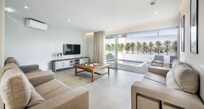 Luxury 6BR Villa Margarida | Pool, Hot Tub & Walk to Albufeira Strip