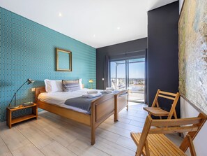 Iron/ironing board, WiFi, bed sheets - Sun, Moon, Star I - Amazing 1 bedroom apartment in Quelfes (Quelfes)