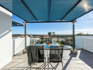 Property grounds - Sun, Moon, Star I - Amazing 1 bedroom apartment in Quelfes (Quelfes)