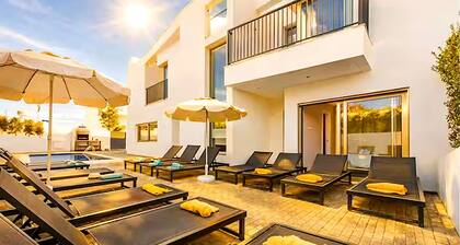 Villa Violeta - Prime Location, Big-Villa Luxury in the heart of Albufeira