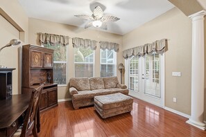 House, 3 Bedrooms | Living area | Smart TV, streaming services - Charming 3br Oasis Comfort, Pool & Sunshine 3 Bedroom Home (Valrico)