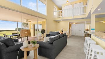 Villa, 3 soverom | Oppholdsområde | Smart-TV