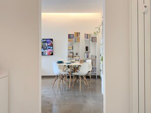 Interior - Casa Moretto, near University & Metro (Milano)