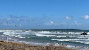 Beach nearby - The Grand Cottage, 400 m from the Beach, Sleeps 11 (Erdeven)
