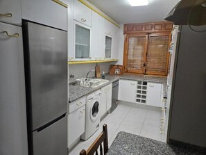 Private kitchen - Villa Carmen - Your rural refuge in (Zaragoza)