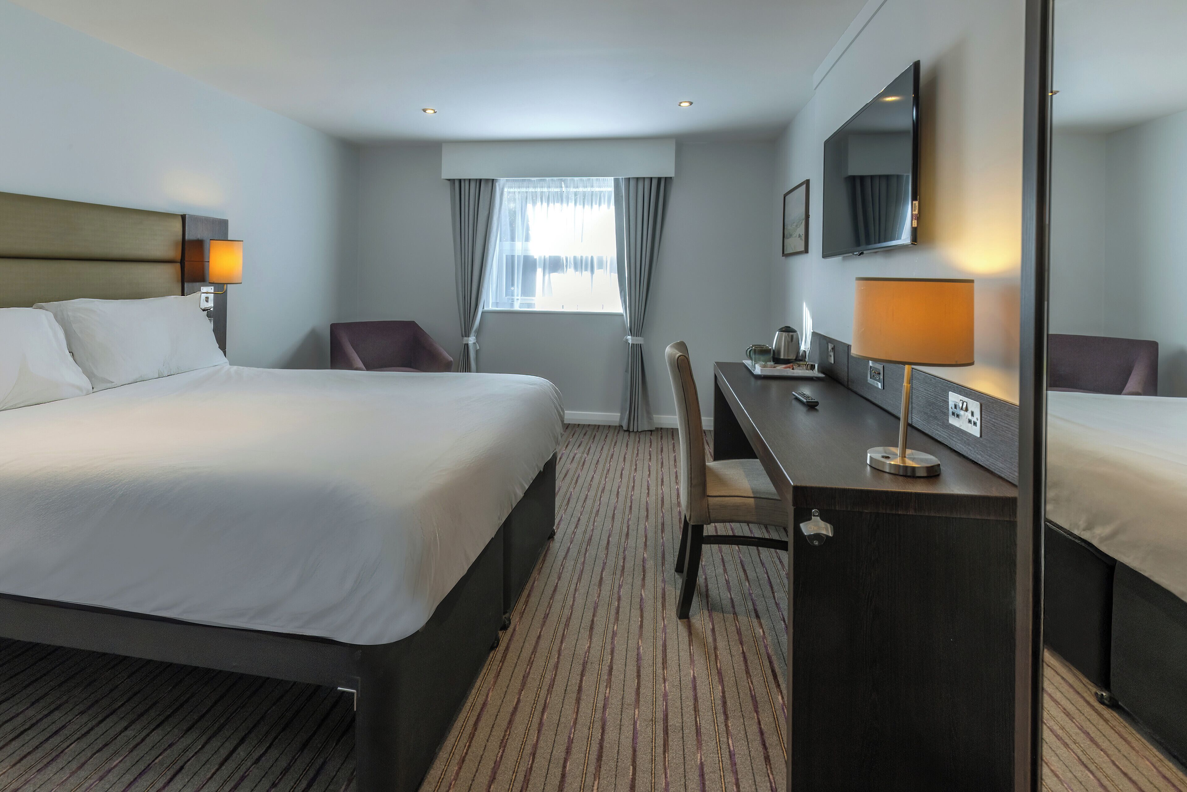 Dobbeltrom – basic | Skrivebord, strykejern/-brett og wi-fi (inkludert)