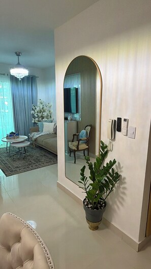 Living area - 2-bedroom apartment in tranquil Santo Domingo Este with AC (Santo Domingo Este)