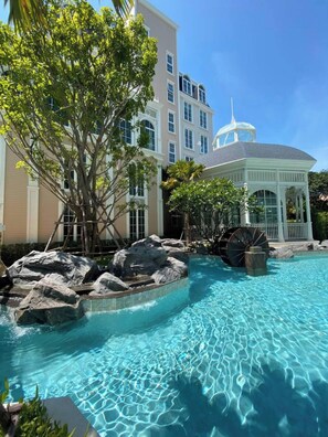 Room, 1 Bedroom, Accessible, Smoking | Pool | Outdoor pool - Room-grand Florida Beachfront Pattaya, b (Sattahip)