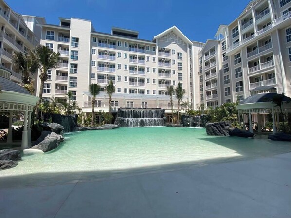 Pool - Room-grand Florida Beachfront Pattaya, b (Sattahip)