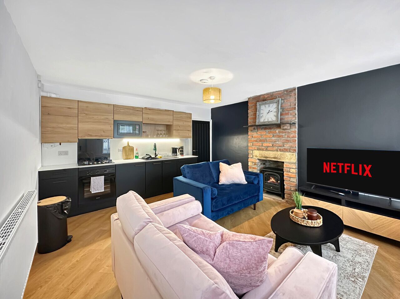 TV, fireplace