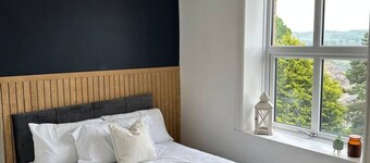 Calm village base with views, parking nearby and two bathrooms