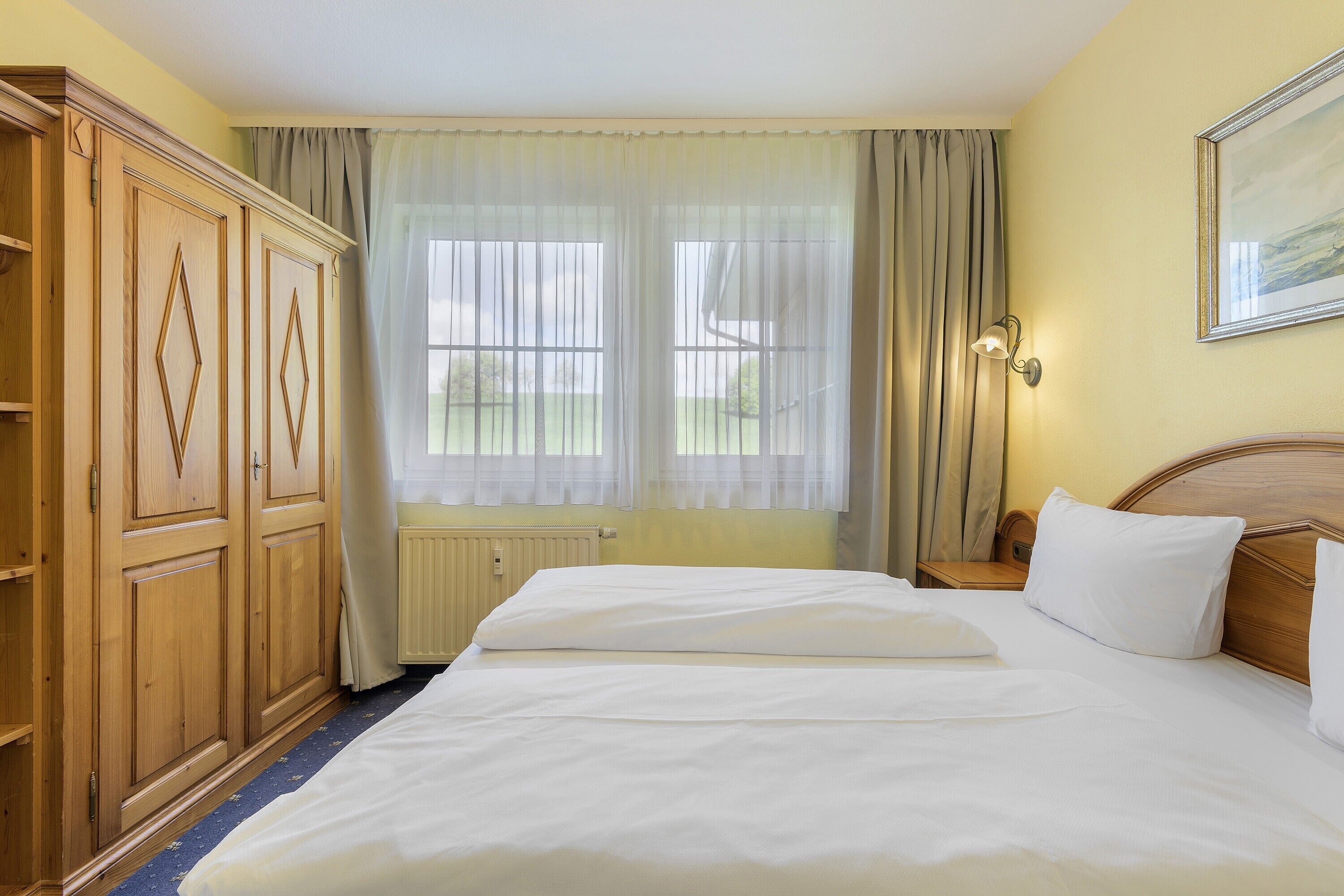 Iron/ironing board, WiFi