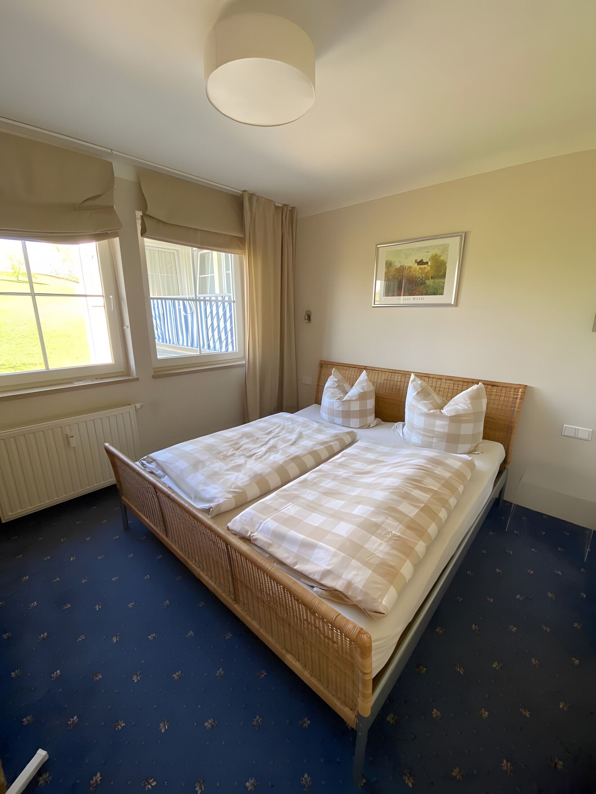 Iron/ironing board, WiFi