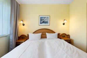 Iron/ironing board, WiFi - Apartment with Garden View (Spalt)