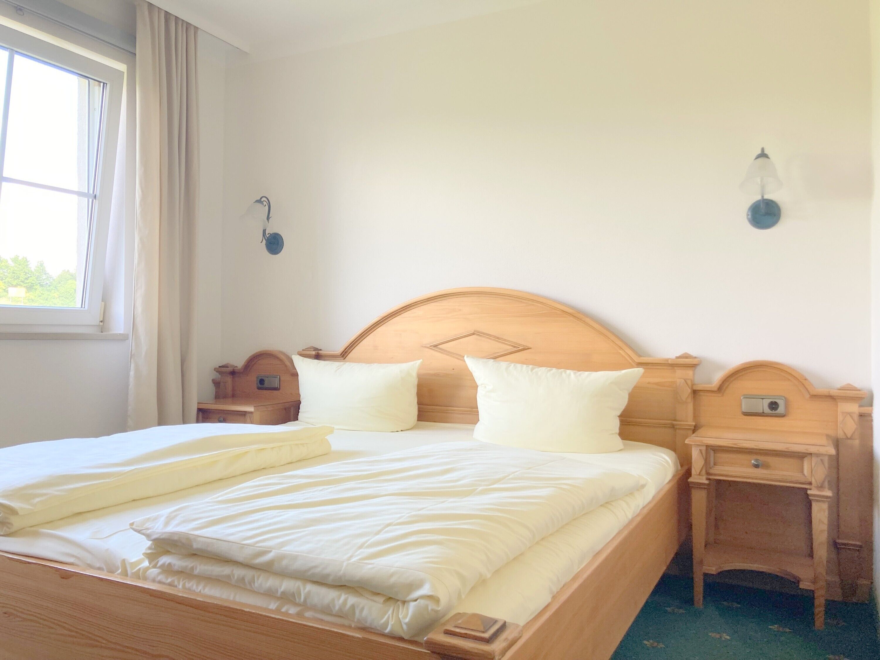 Bügeleisen/Bügelbrett, WLAN, Bettwäsche