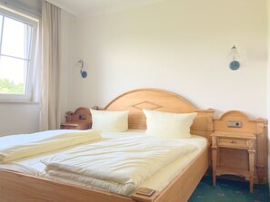 熨斗/熨衣板、WiFi、床单