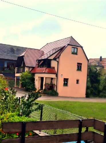 Holiday Home 'Sur La Route Du Vin' with Balconies and Wi-Fi