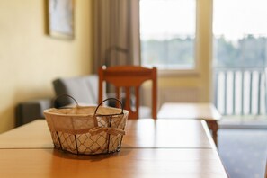 Interior - Superior Apartment with Lake View K2 (Spalt)