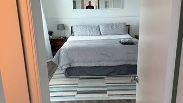 Fer et planche à repasser, accès Internet, draps fournis