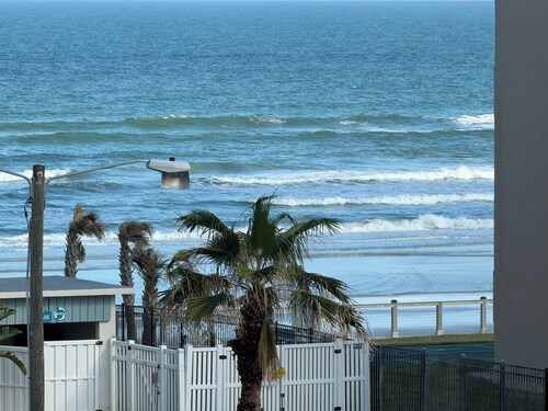 Relaxing 1bd/1ba Condo - New Smyrna Beach