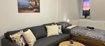 Blunest Apartment 5: 4-Room Apartment with Parking