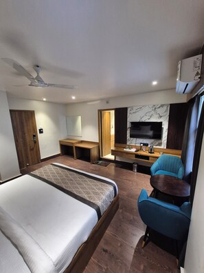 Standard Double Room | Laptop workspace, free WiFi - Hotel Centrum (Siliguri)